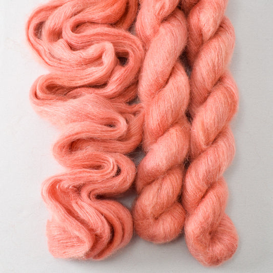 Wild Tulip - Miss Babs Moonglow yarn