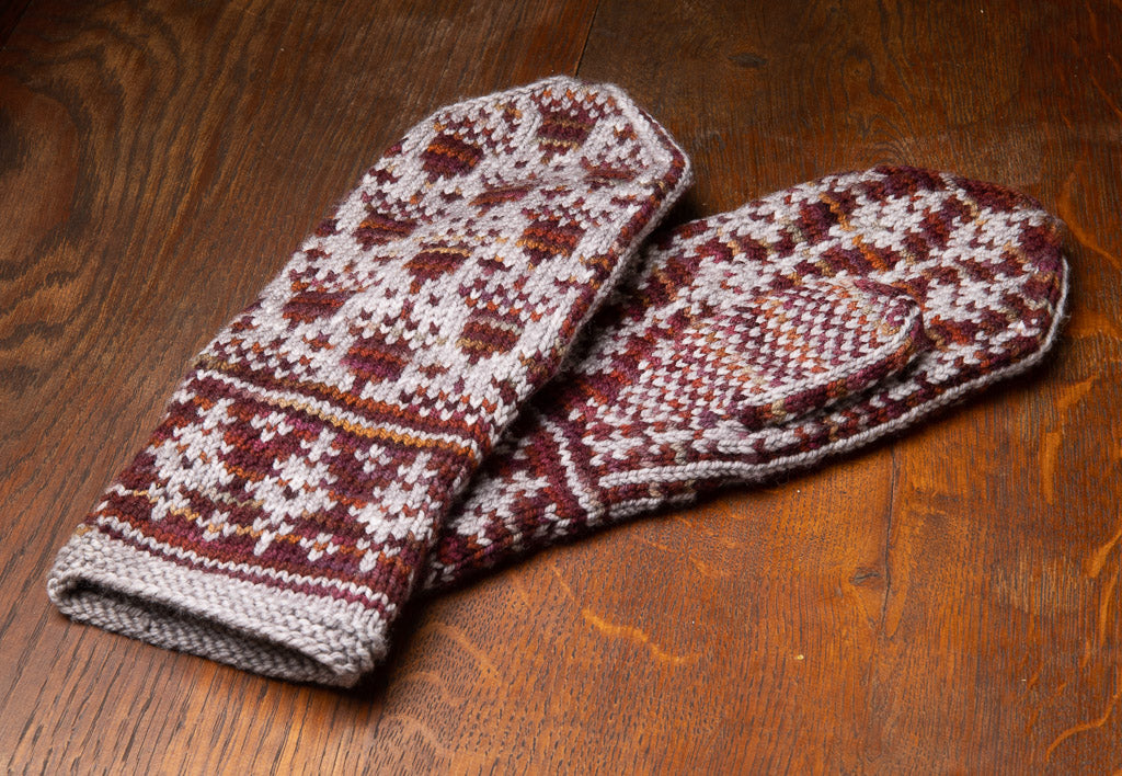 Acorn Mittens