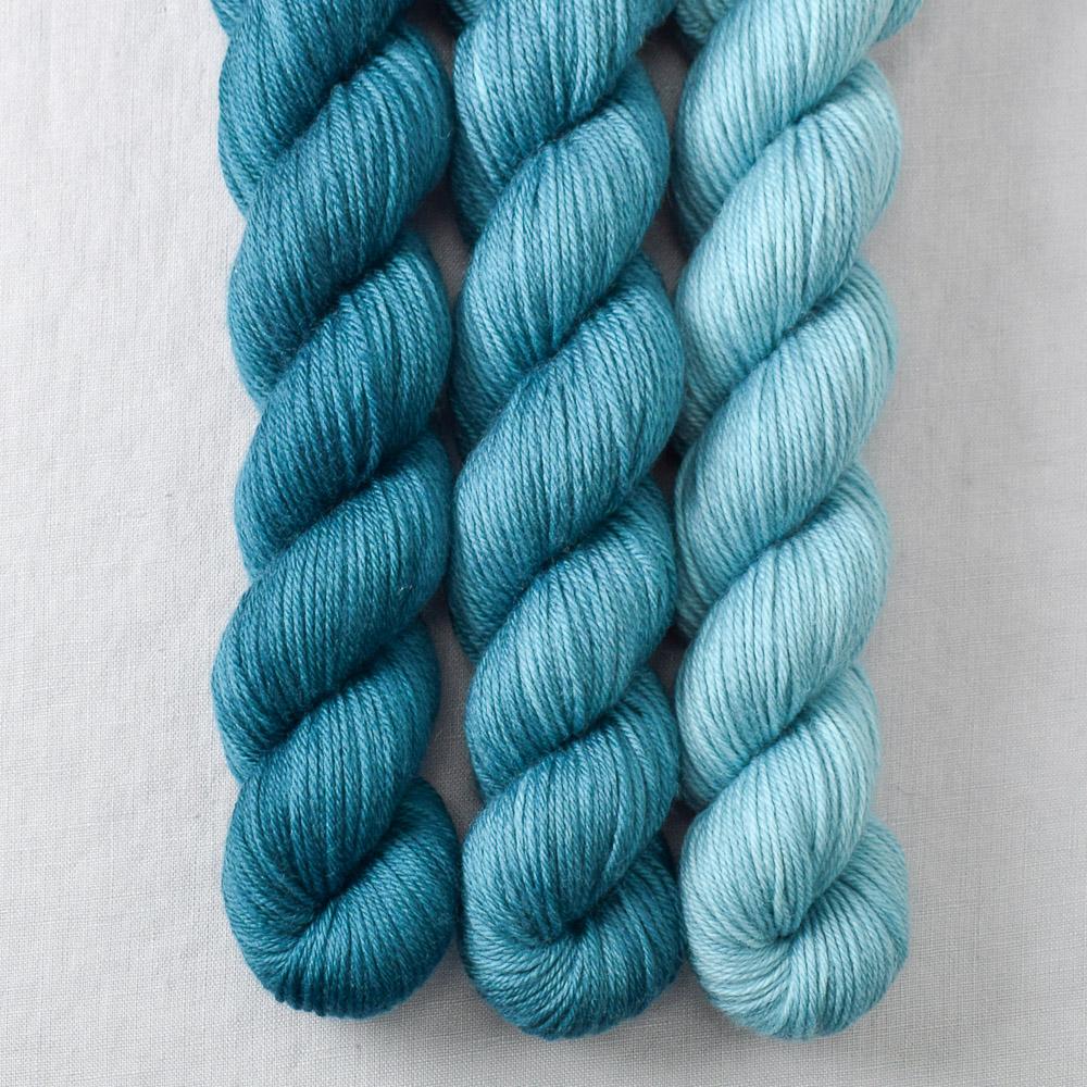 Albali, Dark Aquarius, Sadalmelik - Miss Babs Yowza Mini Trio