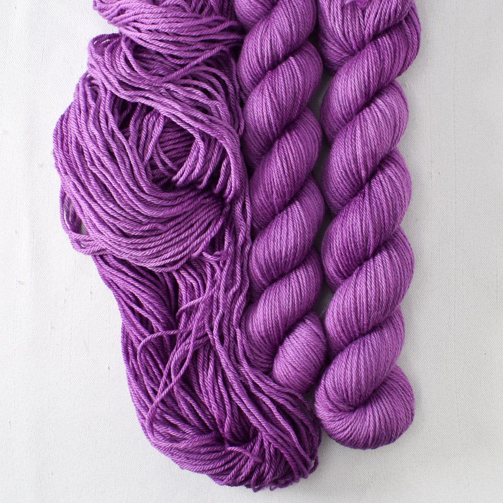 Allium - Miss Babs Yowza Mini superwash Merino wool yarn