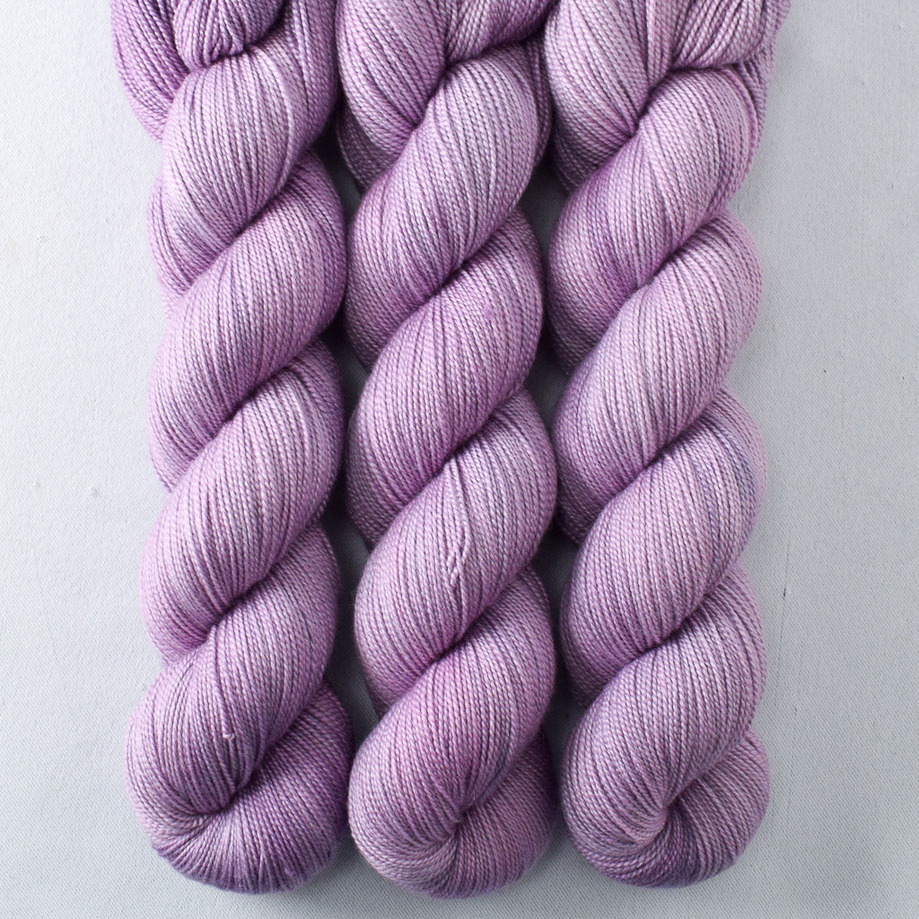 Alnath - Miss Babs Avon yarn