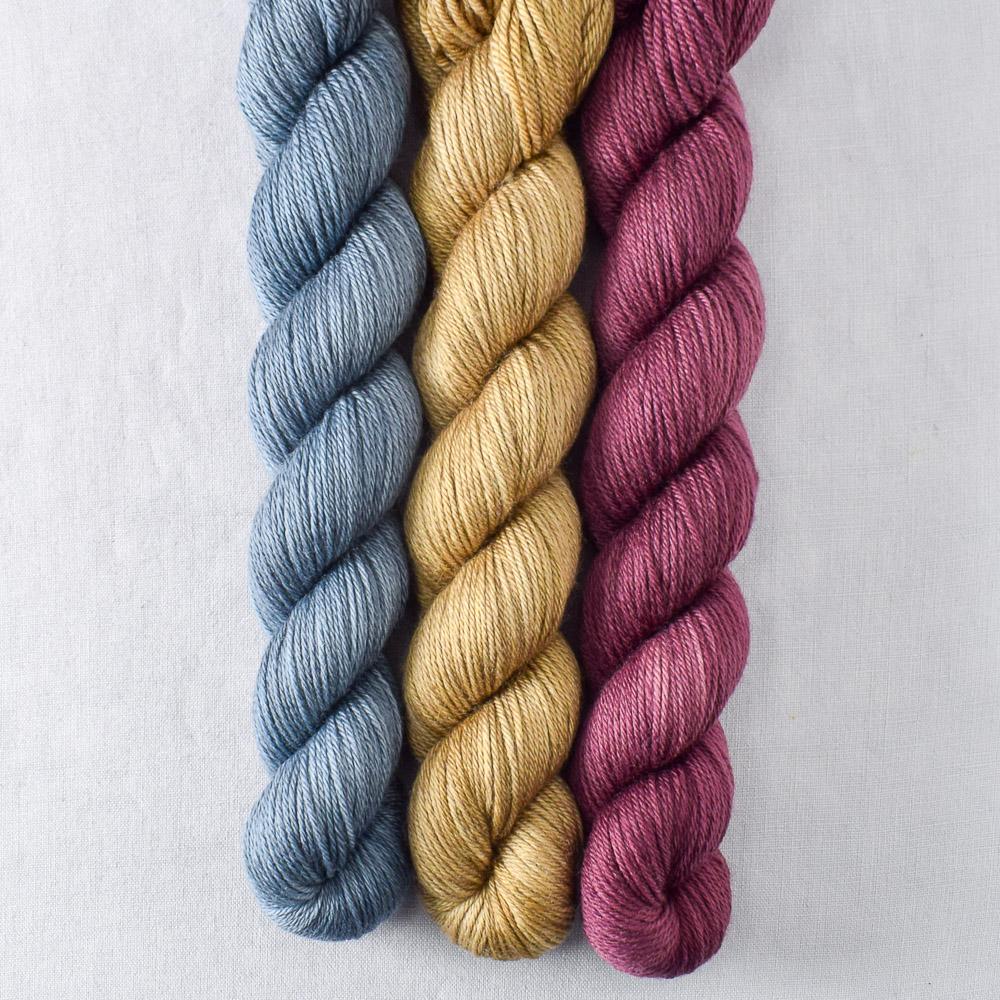 Amaranth, Blue Slate, Hayrick - Miss Babs Yowza Mini Trio