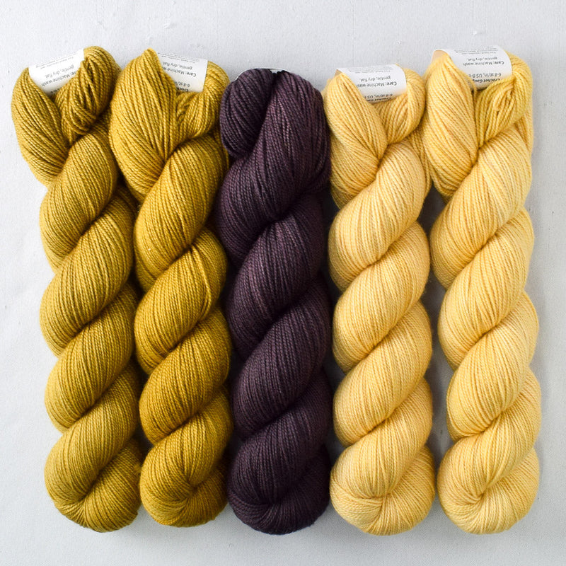 Antique Brass, Cacao, Embossed - Miss Babs Yummy 2-Ply Twists & Turns Set