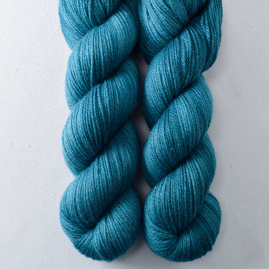 Aquarius - Miss Babs Killington 350 yarn