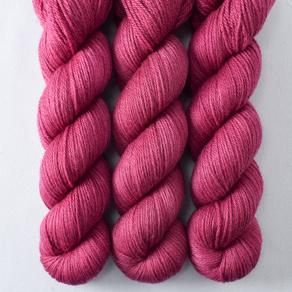 Aubergine - Miss Babs Killington 350 yarn
