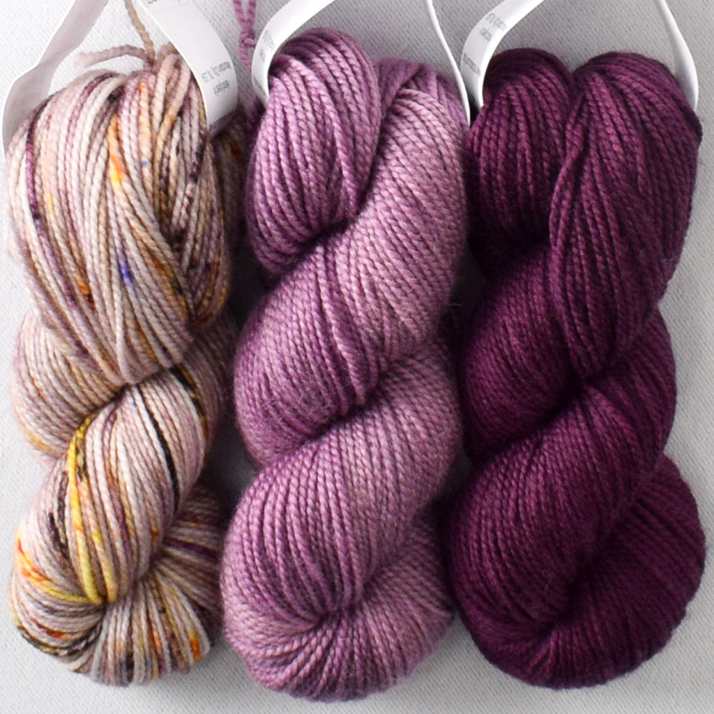 Autumn Toad Lily, Fig, Wolfsbane - Miss Babs Toe Trio