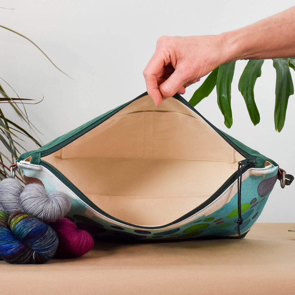 Hunter with Turquoise Bubbles Bag No. 5 - The Large Zip Project Bag