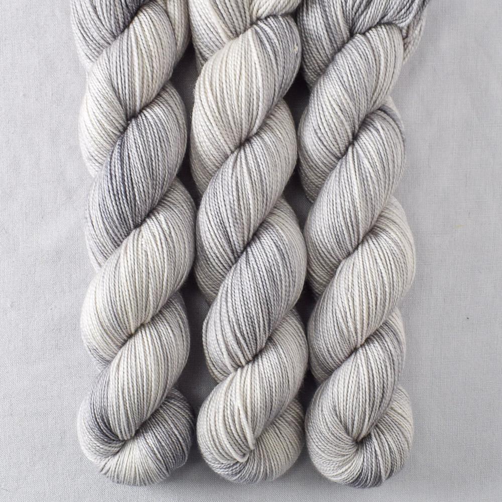 Barchan - Miss Babs Yummy 2-Ply superwash Merino wool yarn