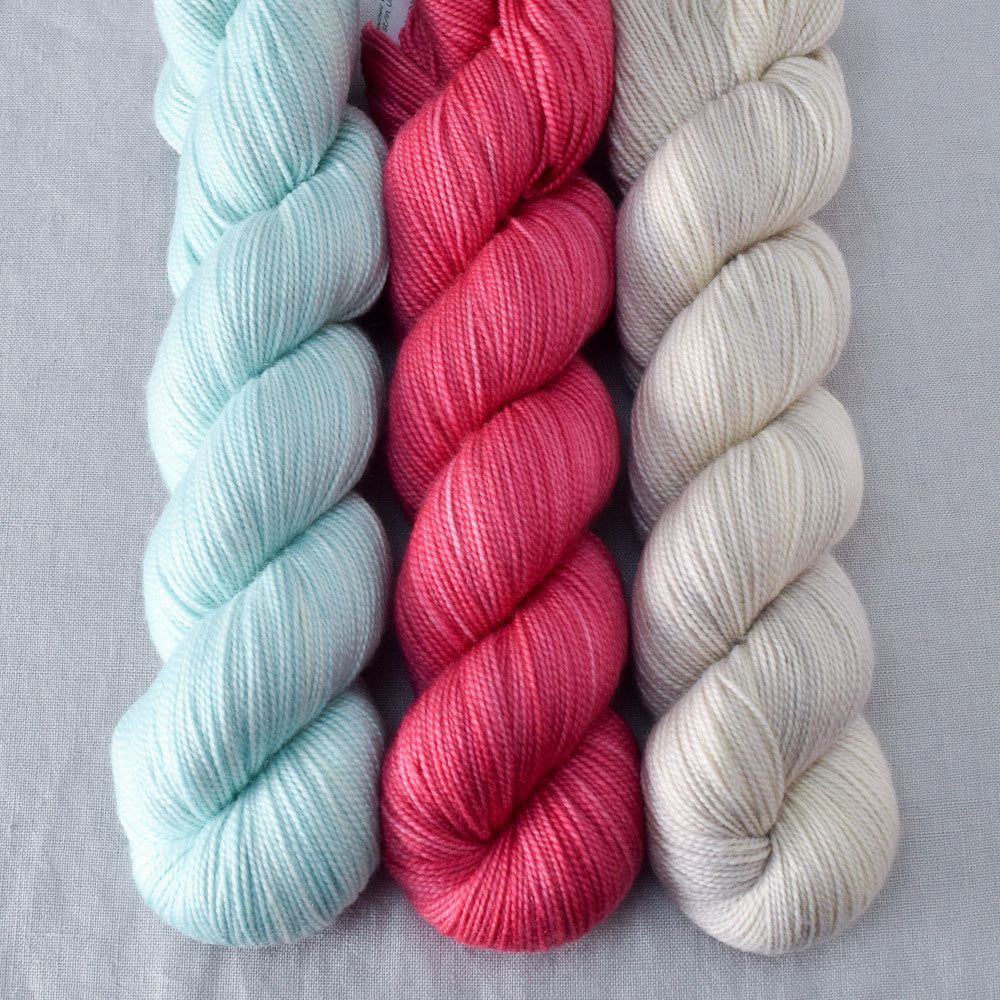 Beach Chair, Lotus, White Peppercorn - Miss Babs Yummy 2-Ply Trio