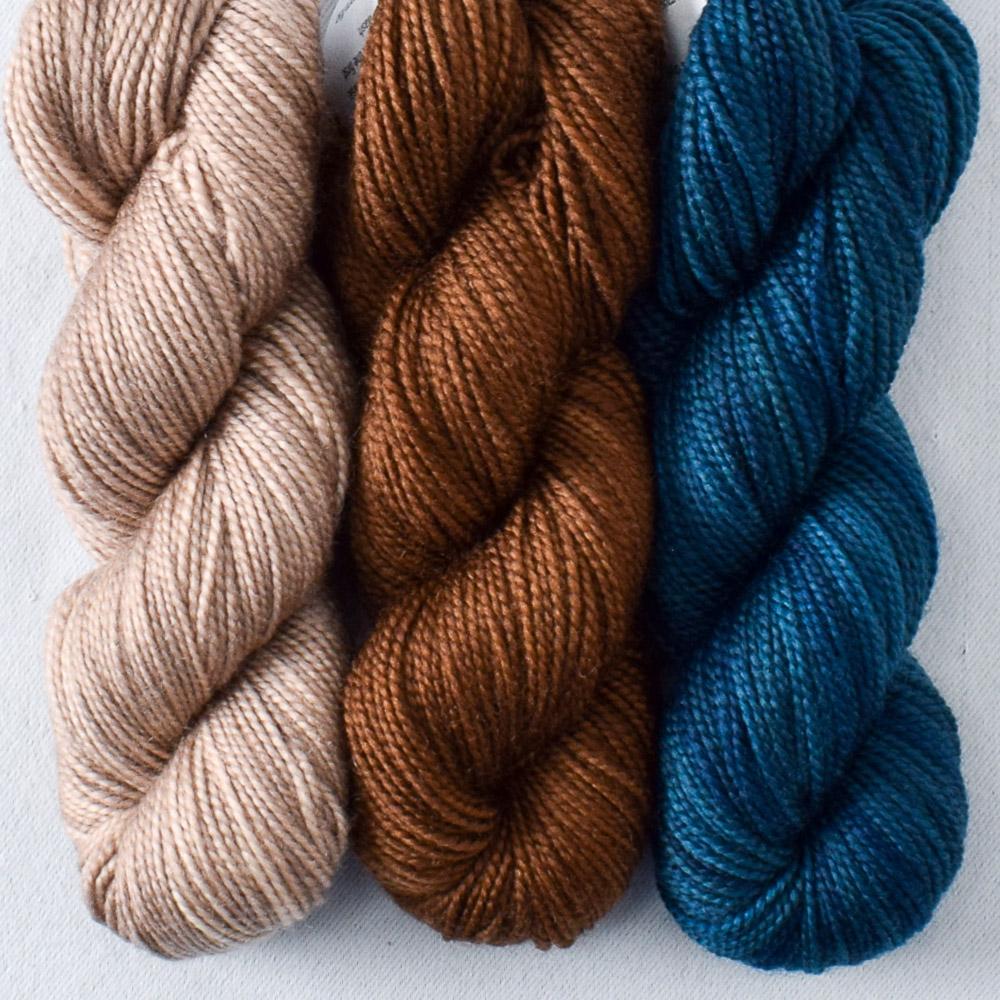 Berries, Leaves, and Vines Set: Tempo, Chocolate, Parchment - Miss Babs Toe Trio