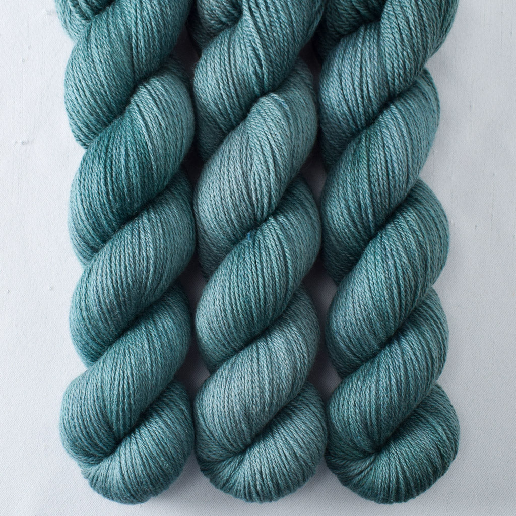Beryl - Miss Babs Killington 350 yarn