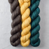 Billy Button, Topaz, Walnut - Miss Babs Yowza Mini Trios