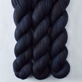 Blackbird - Miss Babs Avon yarn