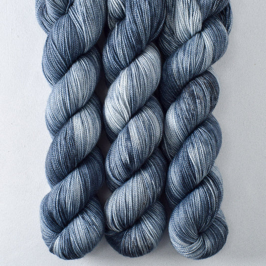 Blue Heron - Miss Babs Avon yarn
