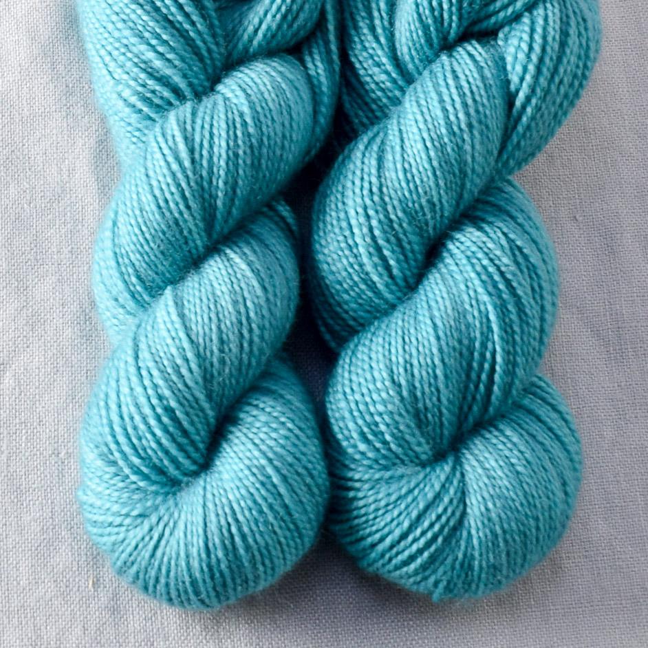 Blue Parakeet - Miss Babs Yummy 2-Ply Toes superwash Merino wool yarn