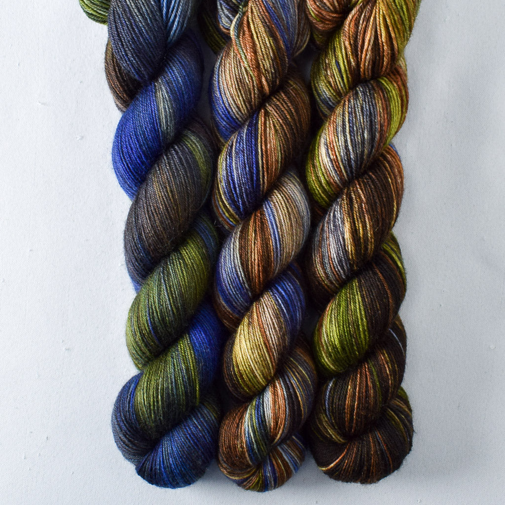 Blue Peacock - Miss Babs Katahdin 437 superwash BFL wool yarn