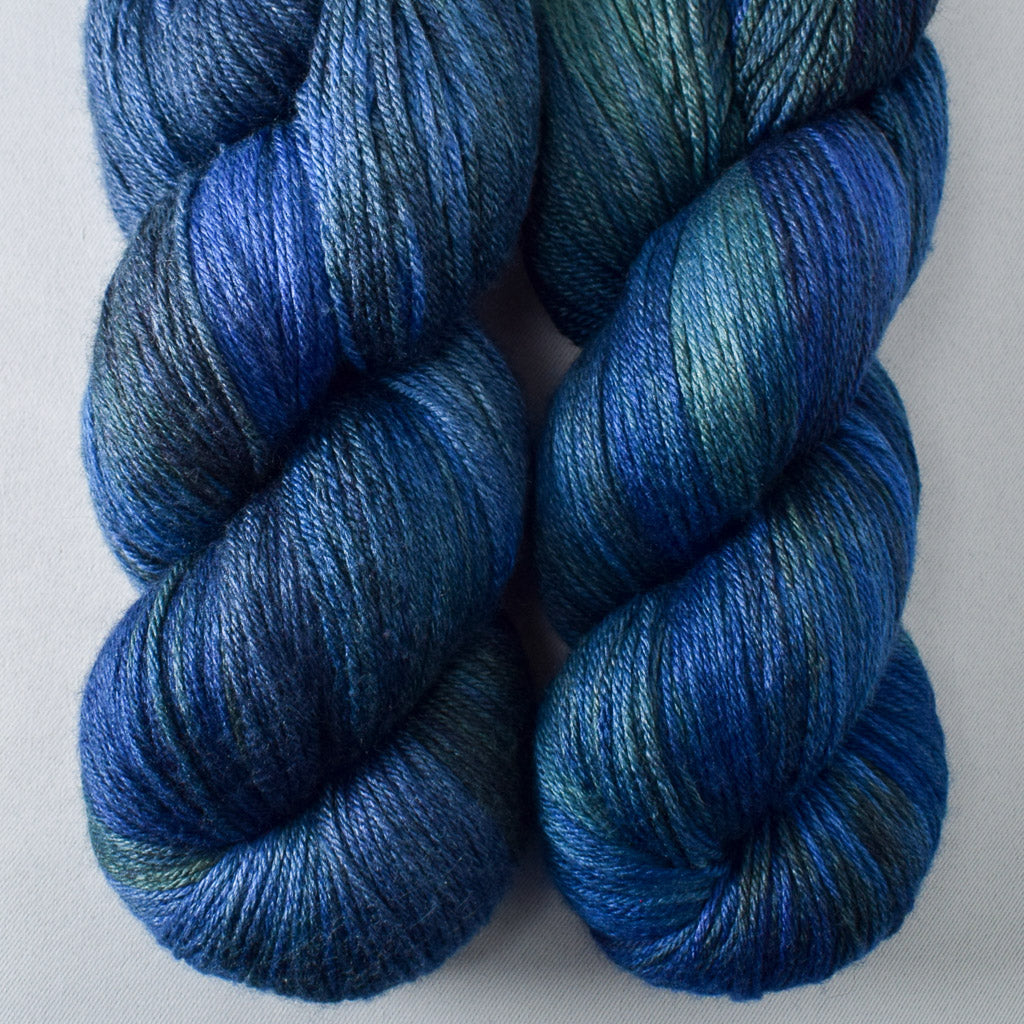 Blue Ridge - Miss Babs Big Silk wool and silk blend yarn