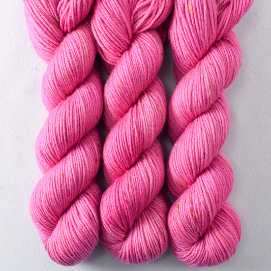 Bottle Ring - Miss Babs Cupcake yarn