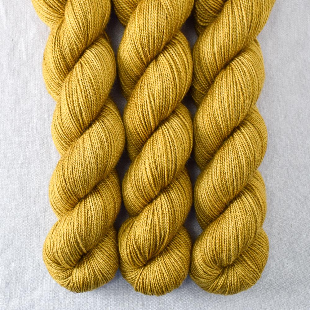 Box Turtle - Miss Babs Yummy 2-Ply superwash Merino wool yarn