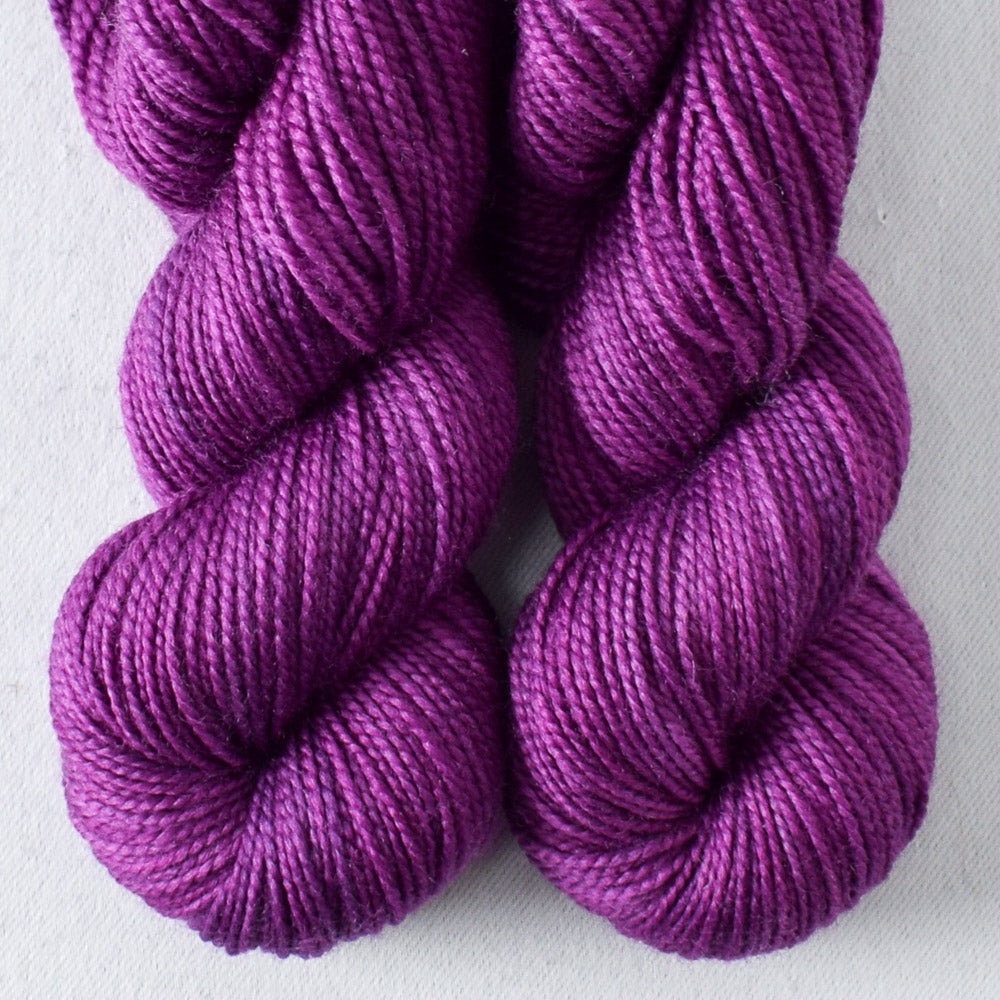 Boysenberry - Miss Babs Yummy 2-Ply Toes superwash Merino wool yarn