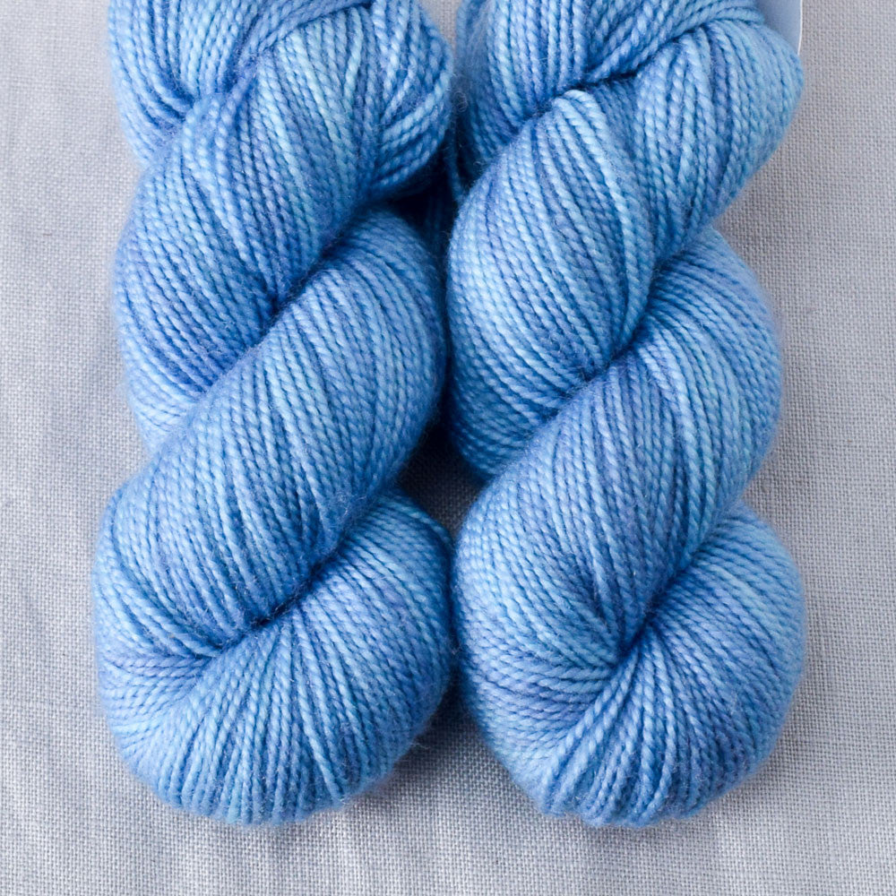 Budgie - Miss Babs Yummy 2-Ply Toes superwash Merino wool yarn