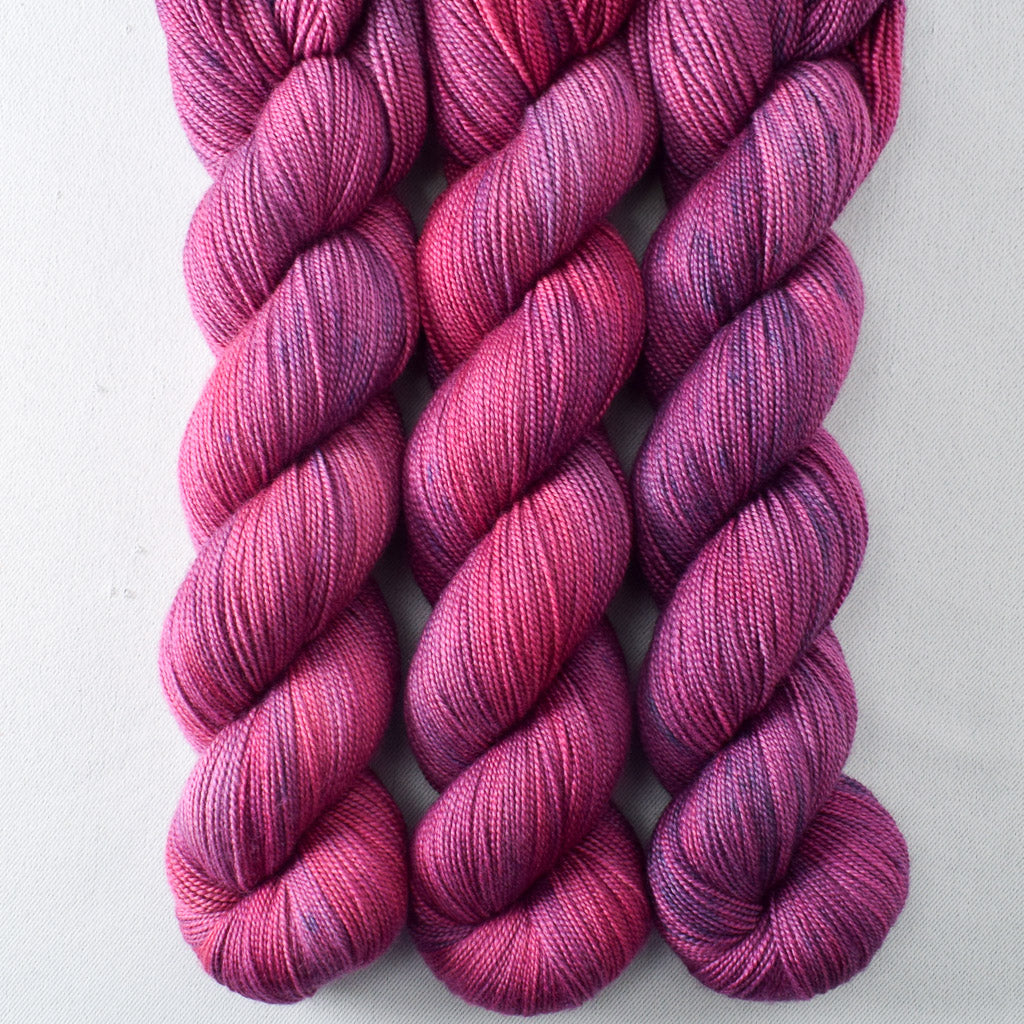 Candy Dream - Miss Babs Avon yarn