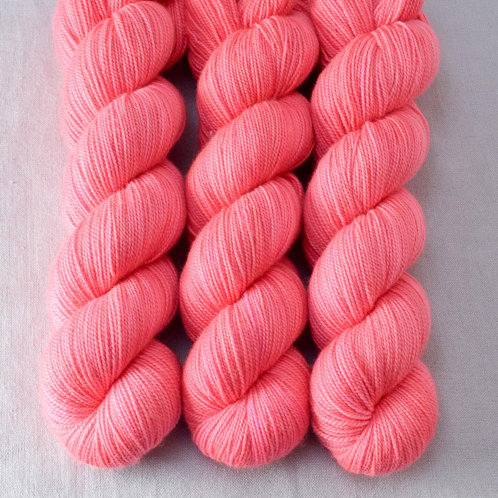 Cara Cara - Miss Babs Yummy 2-Ply yarn