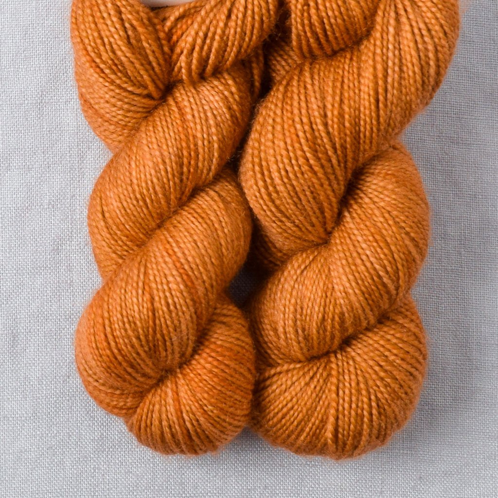 Caramel - Miss Babs Yummy 2-Ply Toes superwash Merino wool yarn