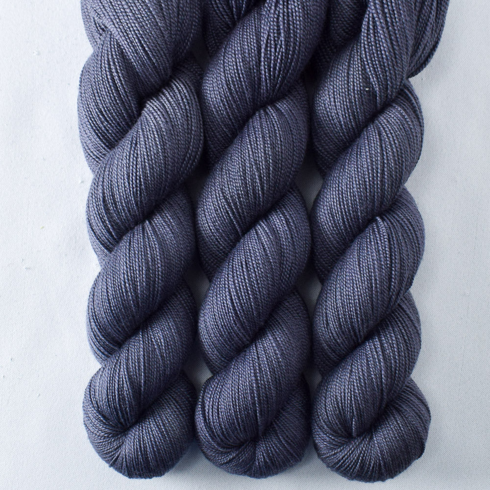 Cascara - Miss Babs Avon yarn