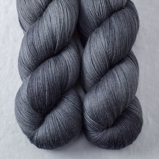 Catbird - Miss Babs Katahdin yarn