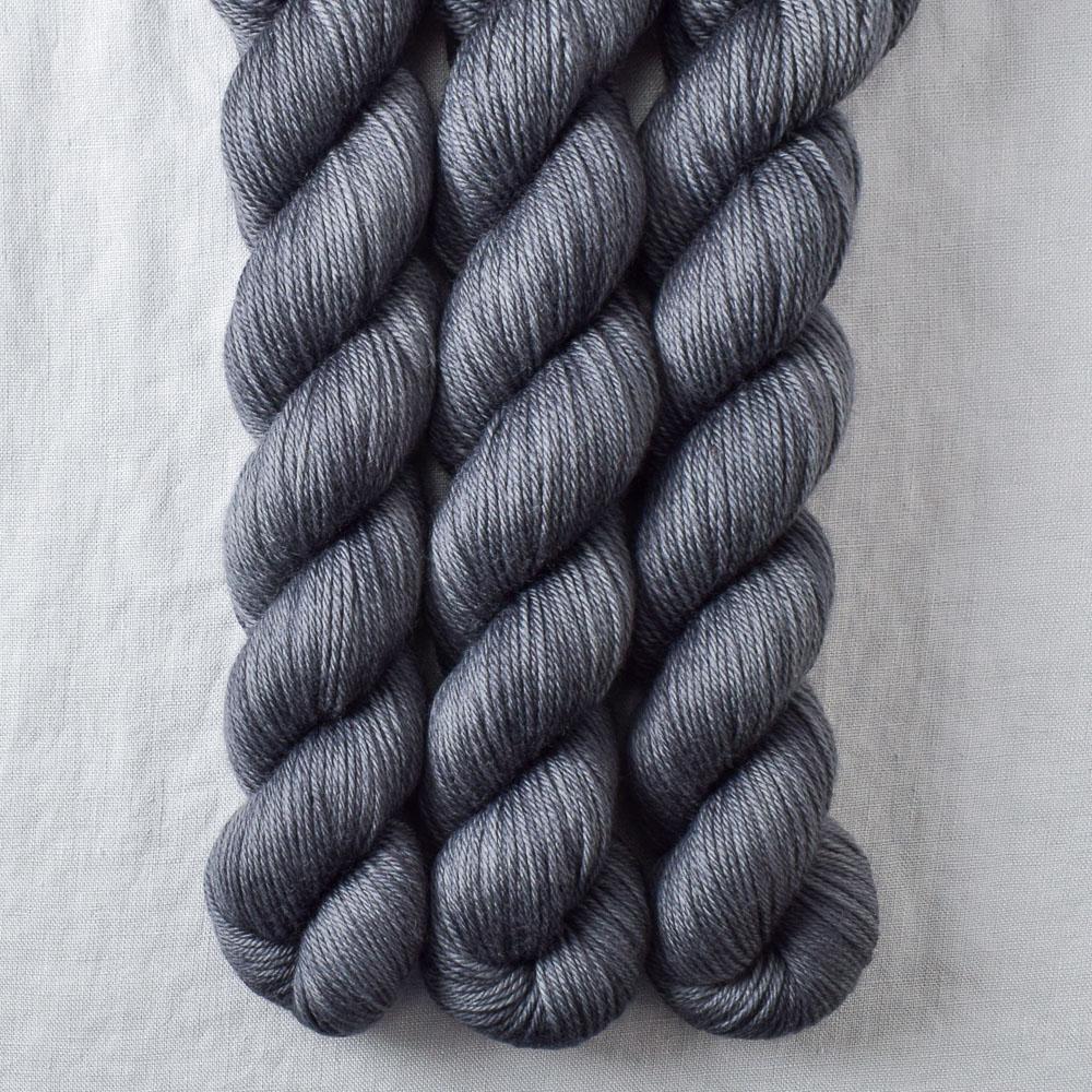 Catbird - Miss Babs Yowza Mini superwash Merino wool yarn