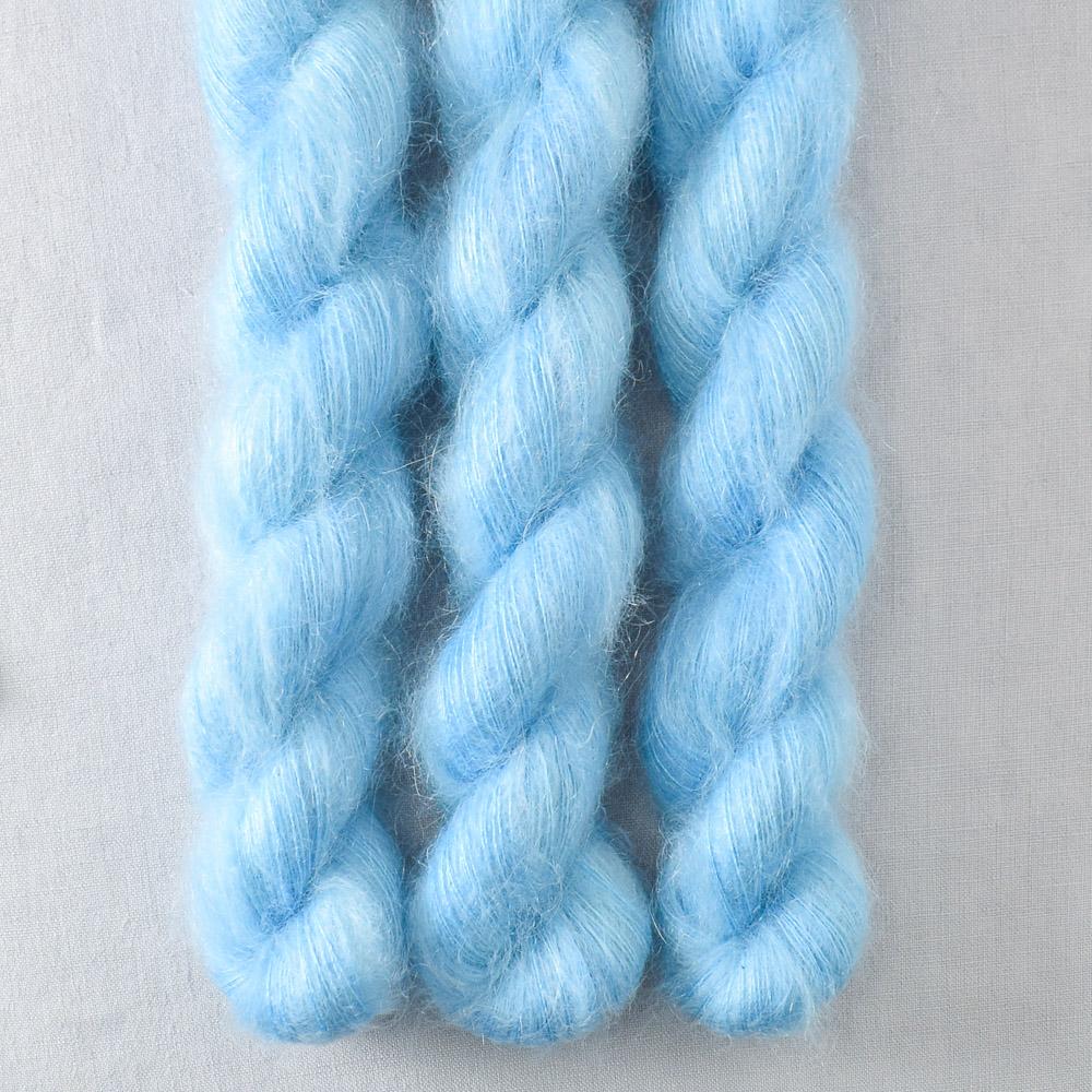 Chirp - Miss Babs Moonglow yarn