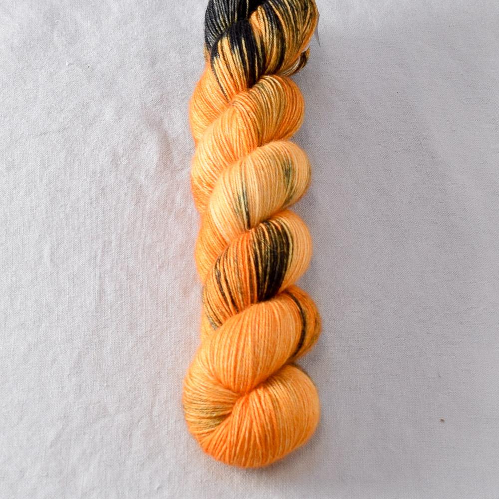 Clownfish 625 Yd - Miss Babs Katahdin yarn