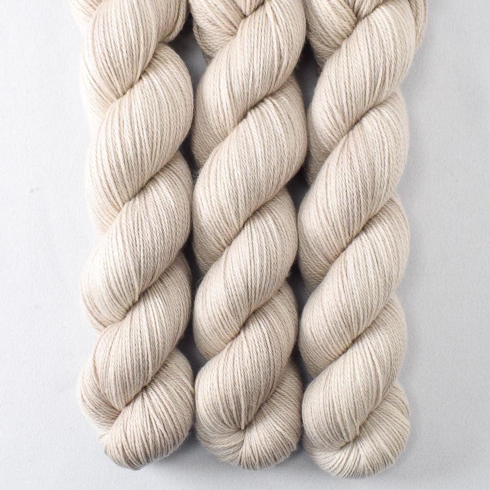 Coastal Fog - Miss Babs Caroline merino-cashmere-nylon yarn