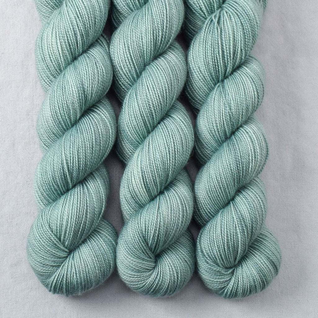 Coconut Bay - Miss Babs Yummy 2-Ply superwash Merino wool yarn