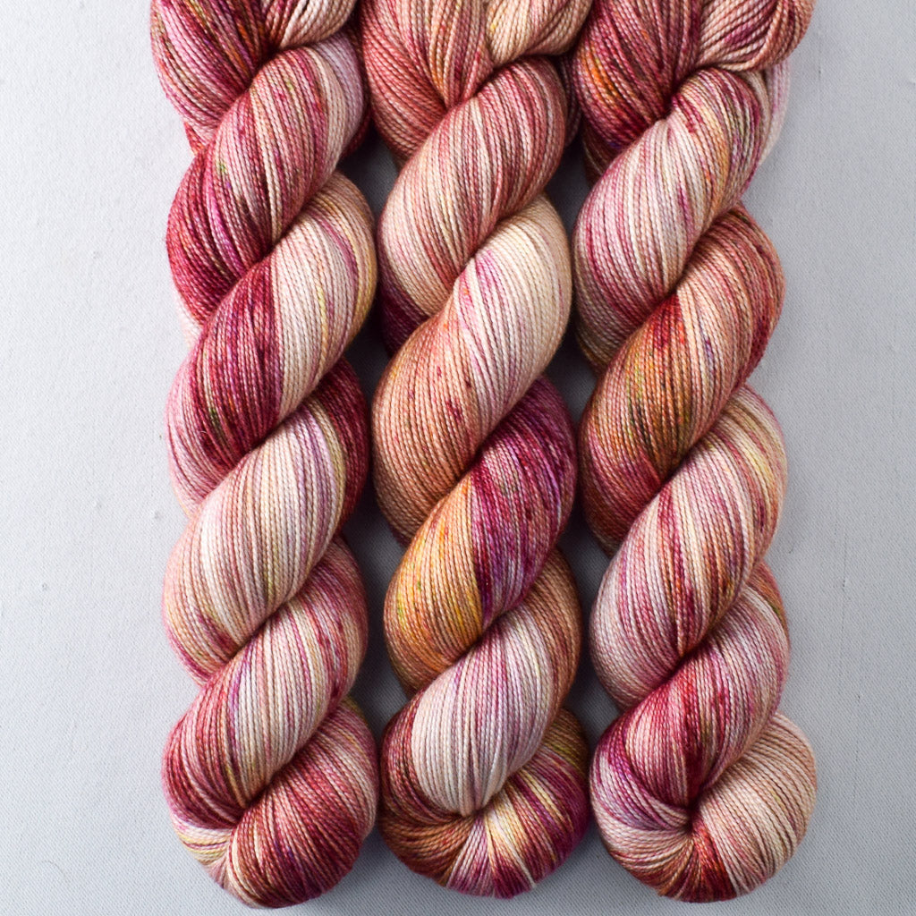Coming Home - Miss Babs Avon yarn