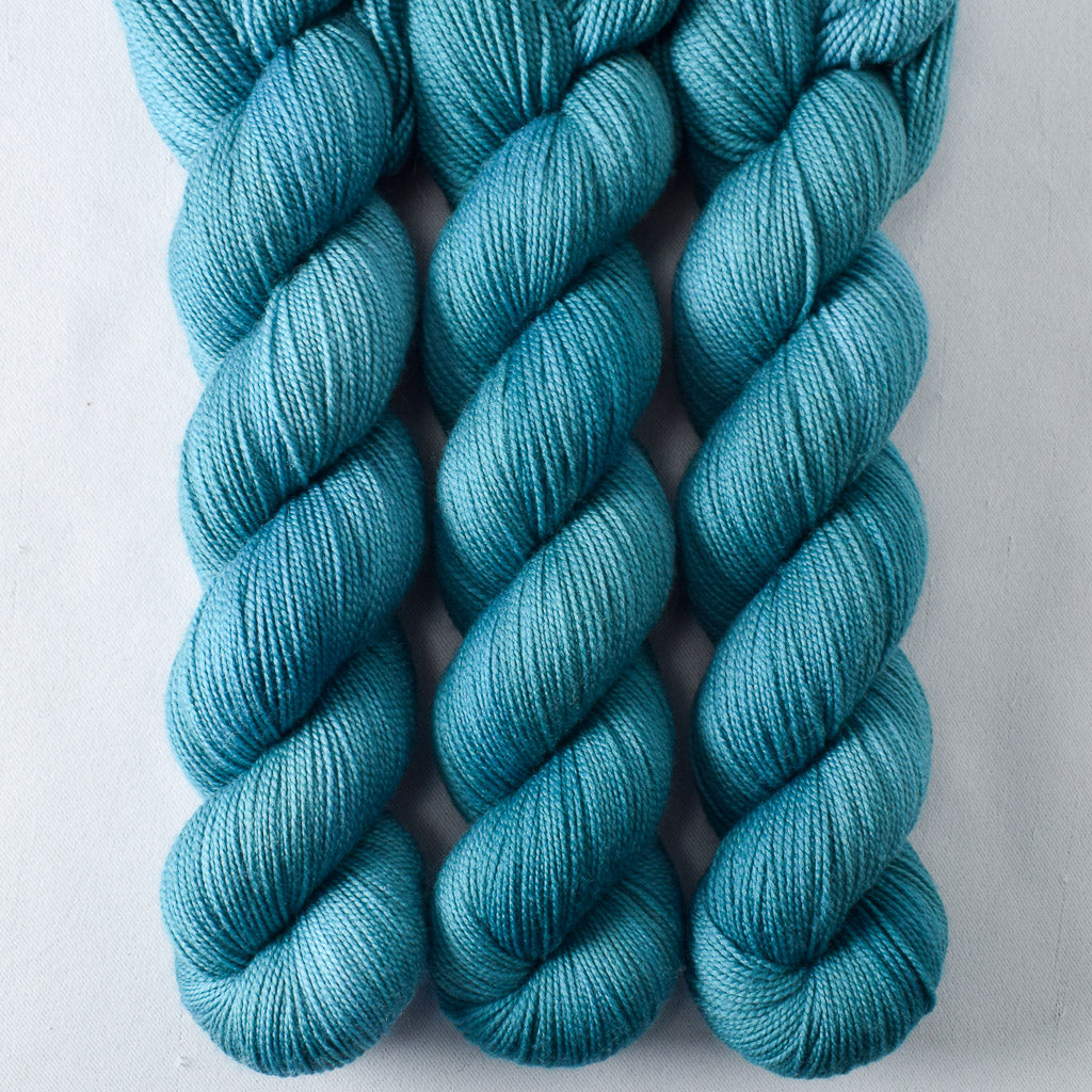 Coos Bay - Miss Babs Yummy 2-Ply superwash Merino wool yarn