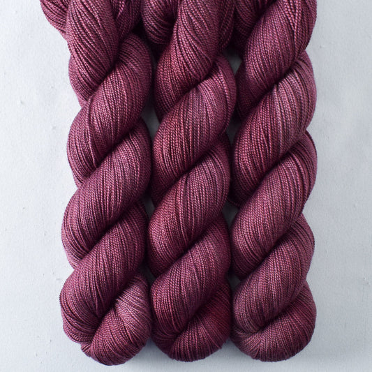 Cordovan - Miss Babs Avon yarn