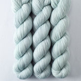 Coventry - Miss Babs Yummy 2-Ply superwash Merino wool yarn