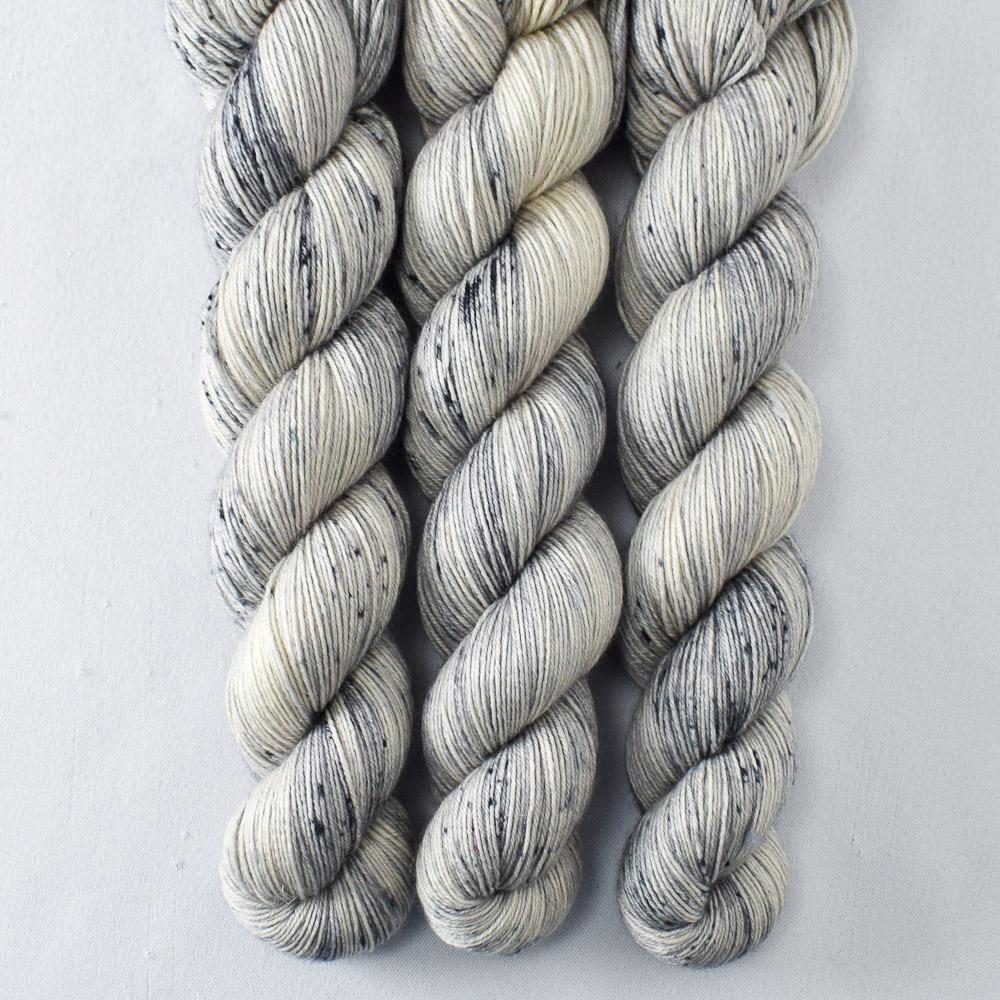 Daguerreotype - Miss Babs Katahdin 437 superwash BFL wool yarn