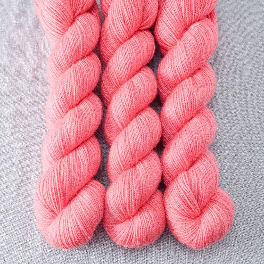 Dahlia - Miss Babs Yummy 2-Ply yarn