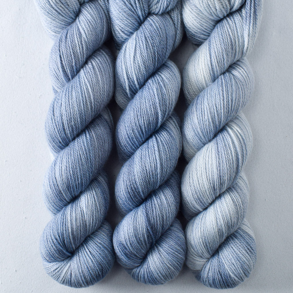 Dark Baird's Whale - Miss Babs Caroline merino-cashmere-nylon yarn