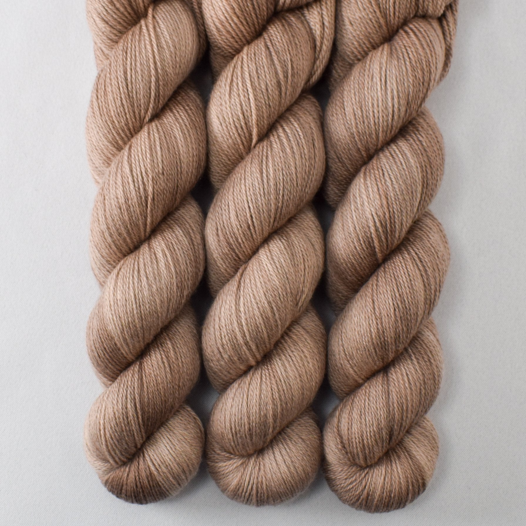 Dark Parchment - Miss Babs Caroline merino-cashmere-nylon yarn