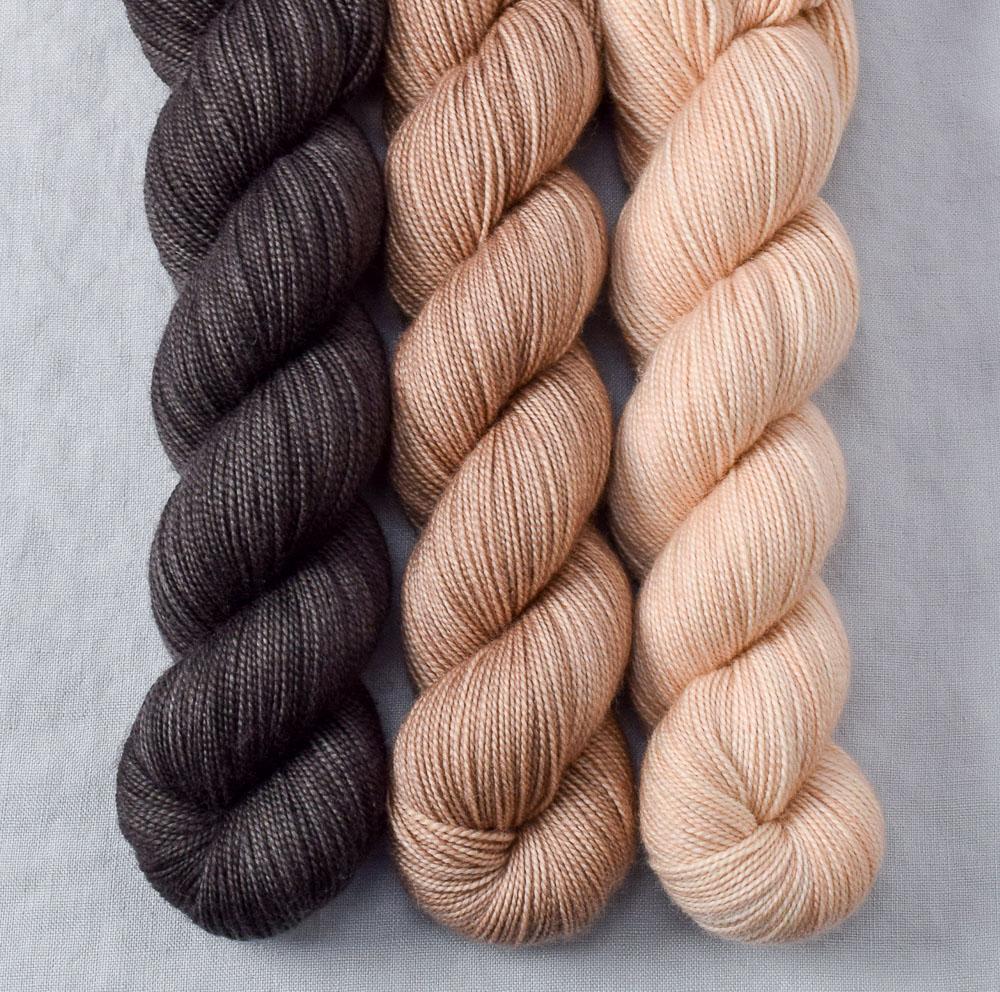 Dark Pegasus, Milk Chocolate, Muslin - Miss Babs Yummy 2-Ply Trio