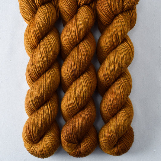 Dark Roast - Miss Babs Yummy 2-Ply superwash Merino wool yarn