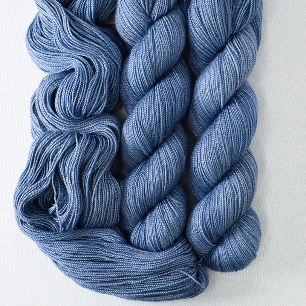 December Sky - Miss Babs Avon yarn