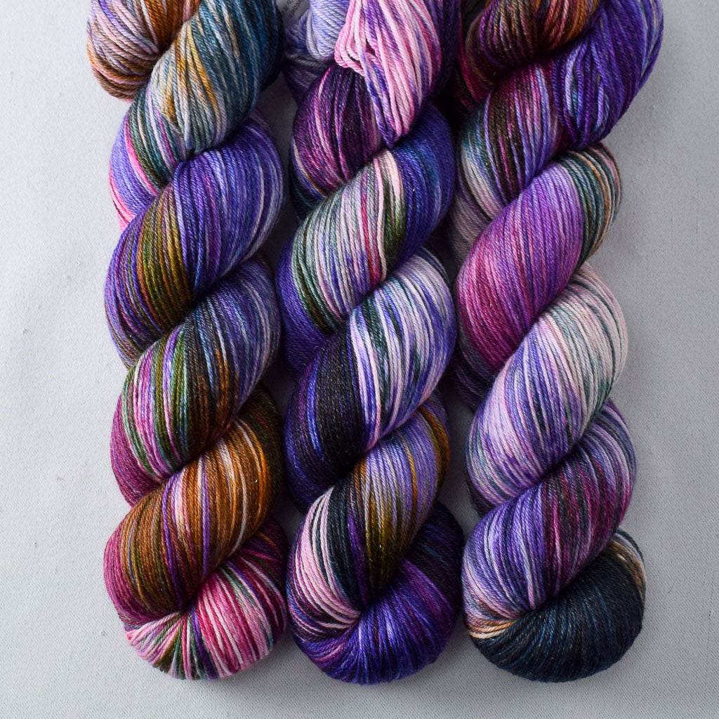 DFW Fiber Fest 2022 - Miss Babs Tarte wool blend sock yarn