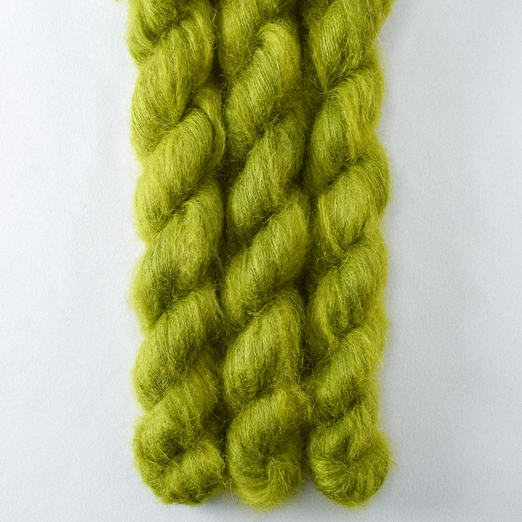 Dragon Claw - Miss Babs Moonglow yarn