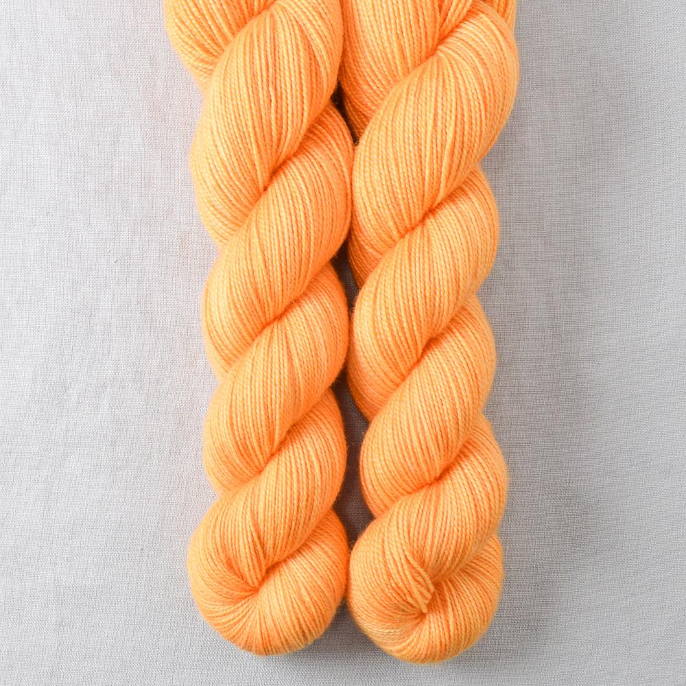 Duck Pond - Miss Babs Yummy 2-Ply superwash Merino wool yarn