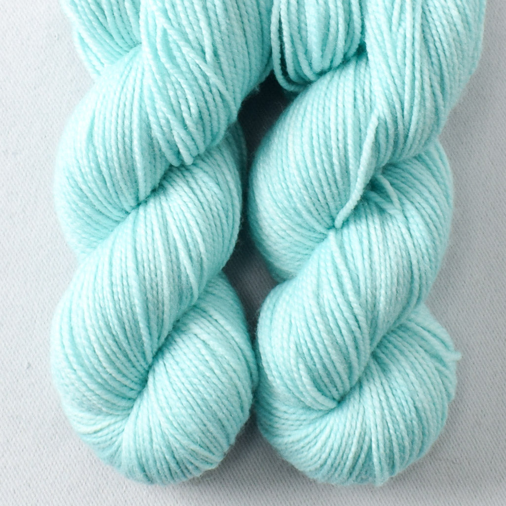 Easy Sway - Miss Babs 2-Ply Toes yarn